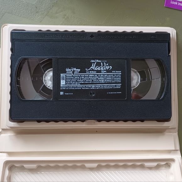 Disney black diamond edition original Aladdin - Picture 4 of 5